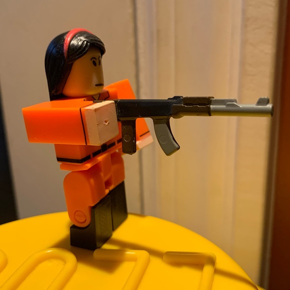 Roblox Site 76 Prisoner Figure - Picture 3 of 6